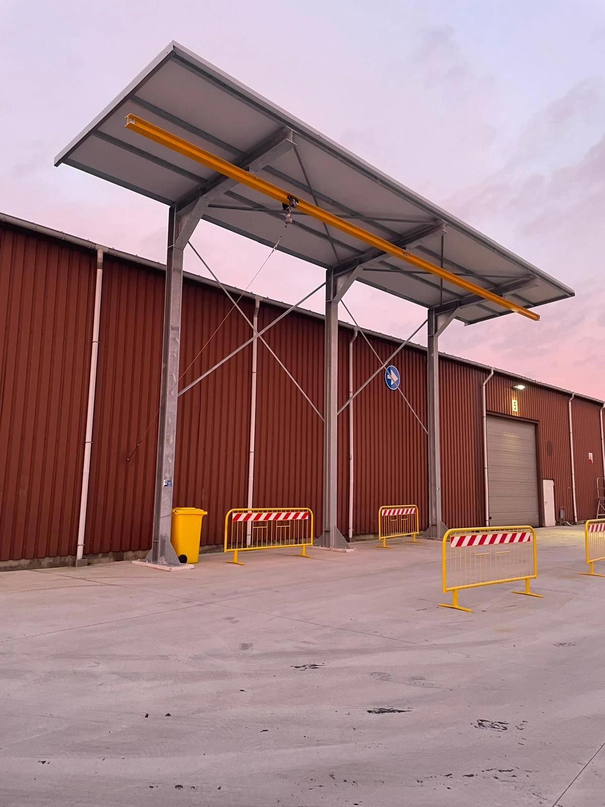 Staal- & RVS Constructies - Industriële staalconstructie met overkapping