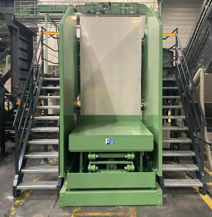 Zakkenkantelaar met bordes - Realisatie